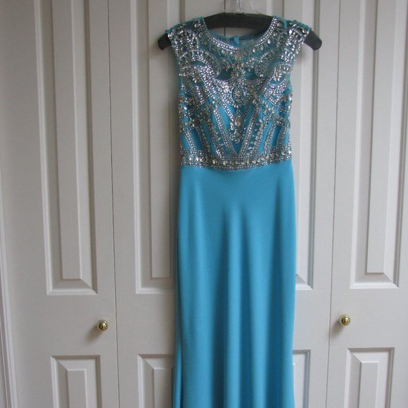 David and Johnny Evening Gown /Grad Dress - Picture 2 of 7